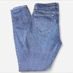 Levi's Women's Skinny Jeans in Blue